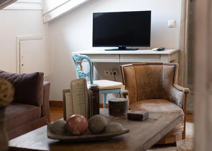 Amymone And Adiandi Szálloda 3*