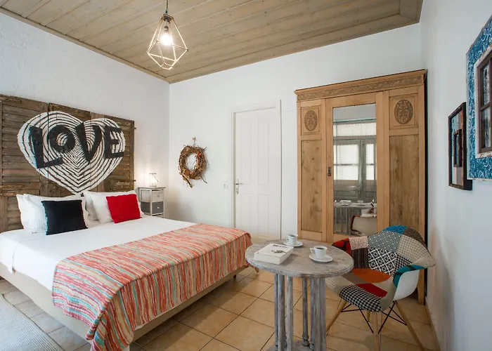 Amymone And Adiandi Návplio