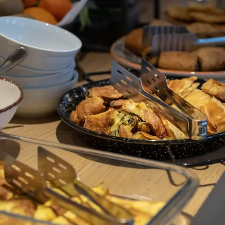 Amymone And Adiandi Anabolu