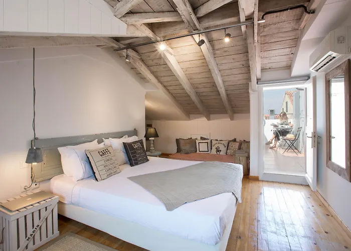 Amymone And Adiandi Hotel