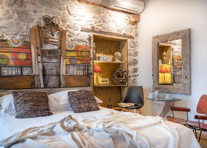 Amymone And Adiandi 3*